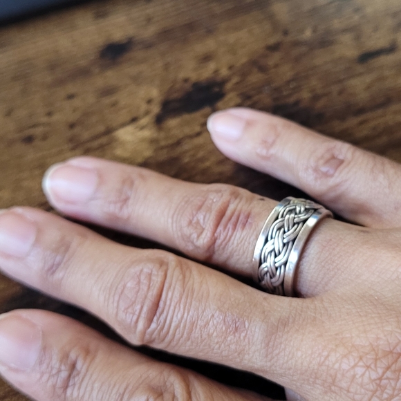 Sterling silver spinner ring - Picture 3 of 4